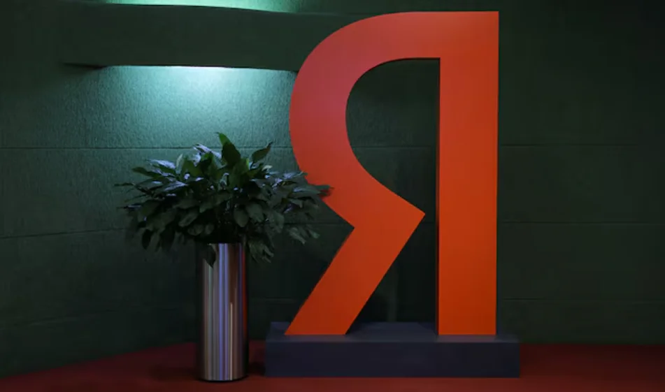 Yandex B2B Tech запускает Alice AI для бизнеса