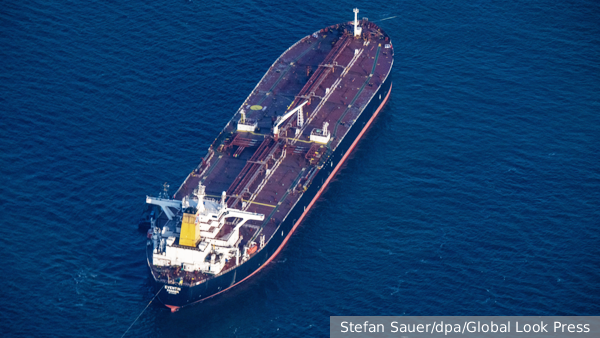 Эксперт: Венесуэльская нефть не станет эффективным инструментом давления на Россию