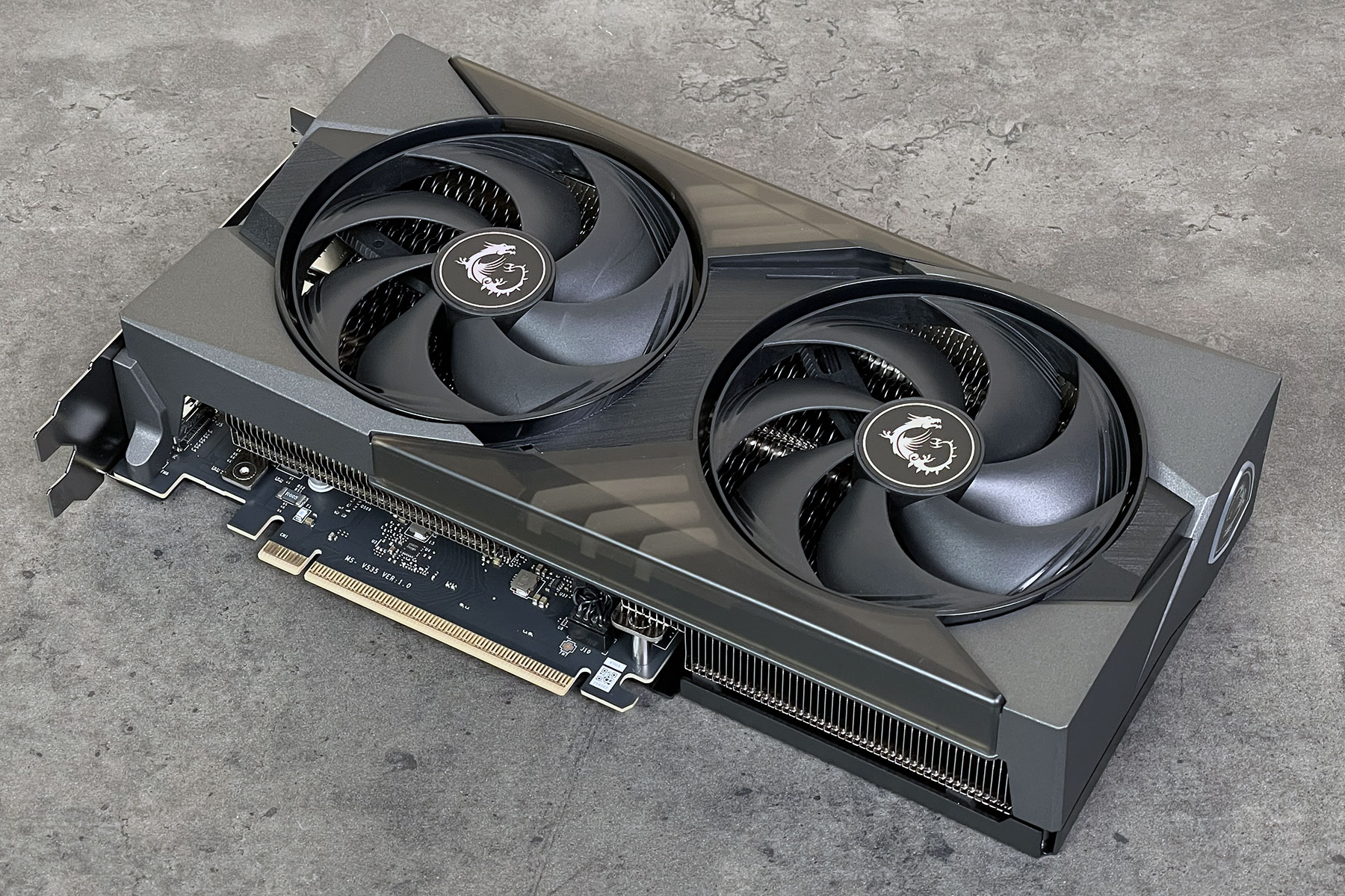 Видеокарта MSI GeForce RTX 5060 Ti Gaming OC (16 ГБ): компактное, но мощное устройство с малошумным вентилятором