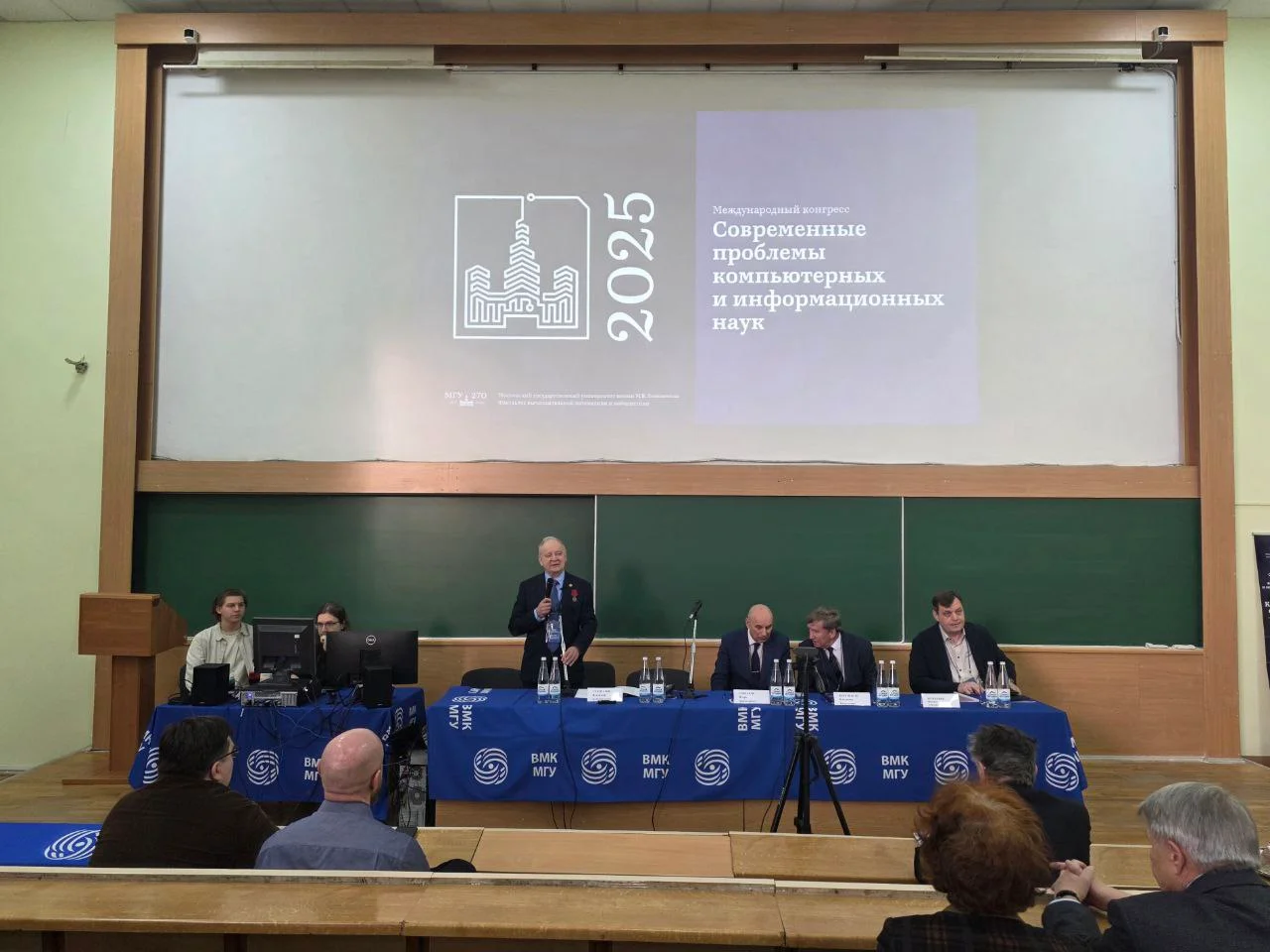 Российская наука сталкивается с избытком информации и нехваткой специалистов